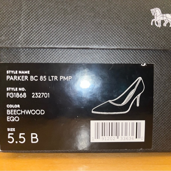 Coach Parker Golf Ballchain Pumps cream color - like new - Picture 3 of 5